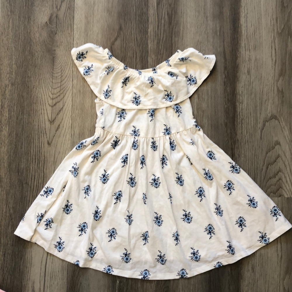 Cute floral ON 3T dress